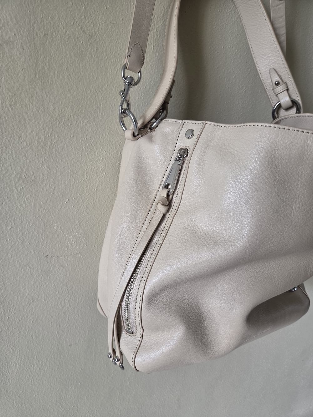 Rebecca Minkoff Soft Beige Leather Shoulder Bag - Picture 6 of 9